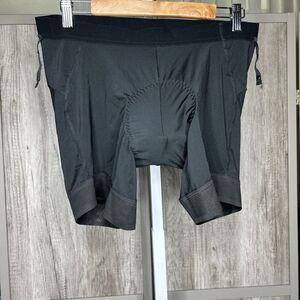 Specialized Women Bike Shorts XL Padded Black Color Lightweight
